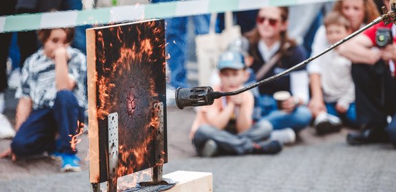 Jubiläumsfeier_Brandversuch